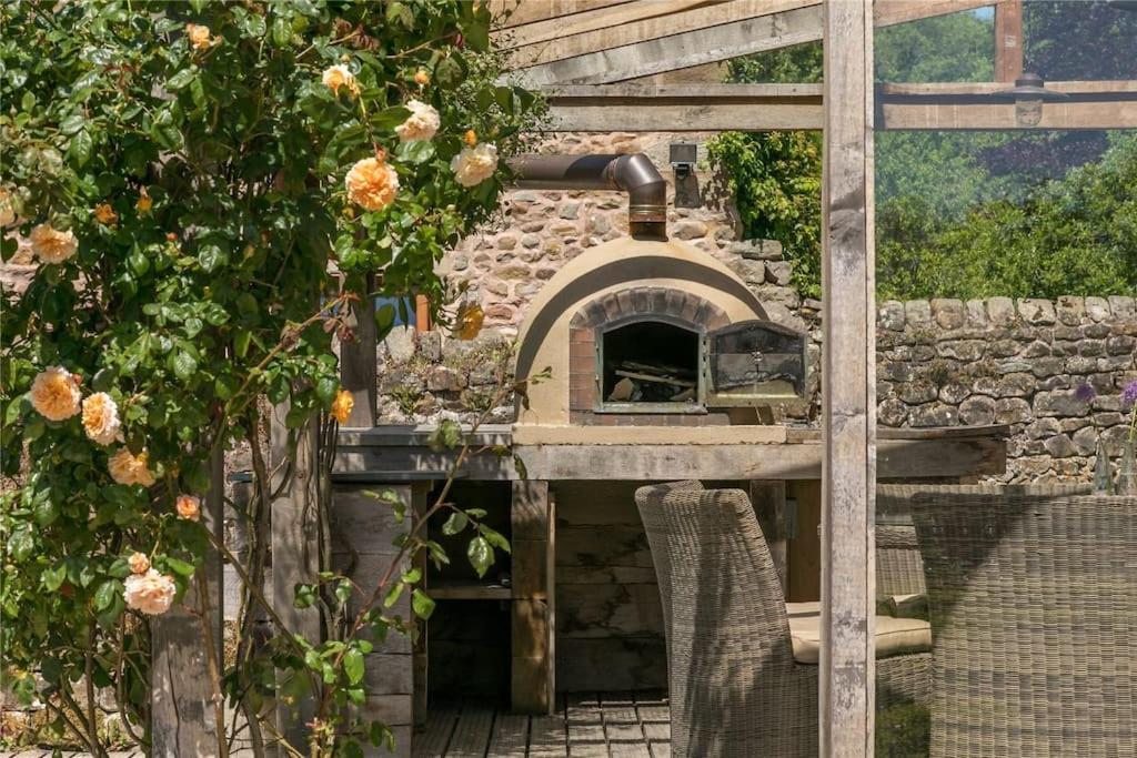 Large Country Farmhouse Waddington  Ngoại thất bức ảnh